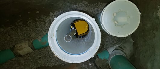 Drain cleaning service by expert plumbers